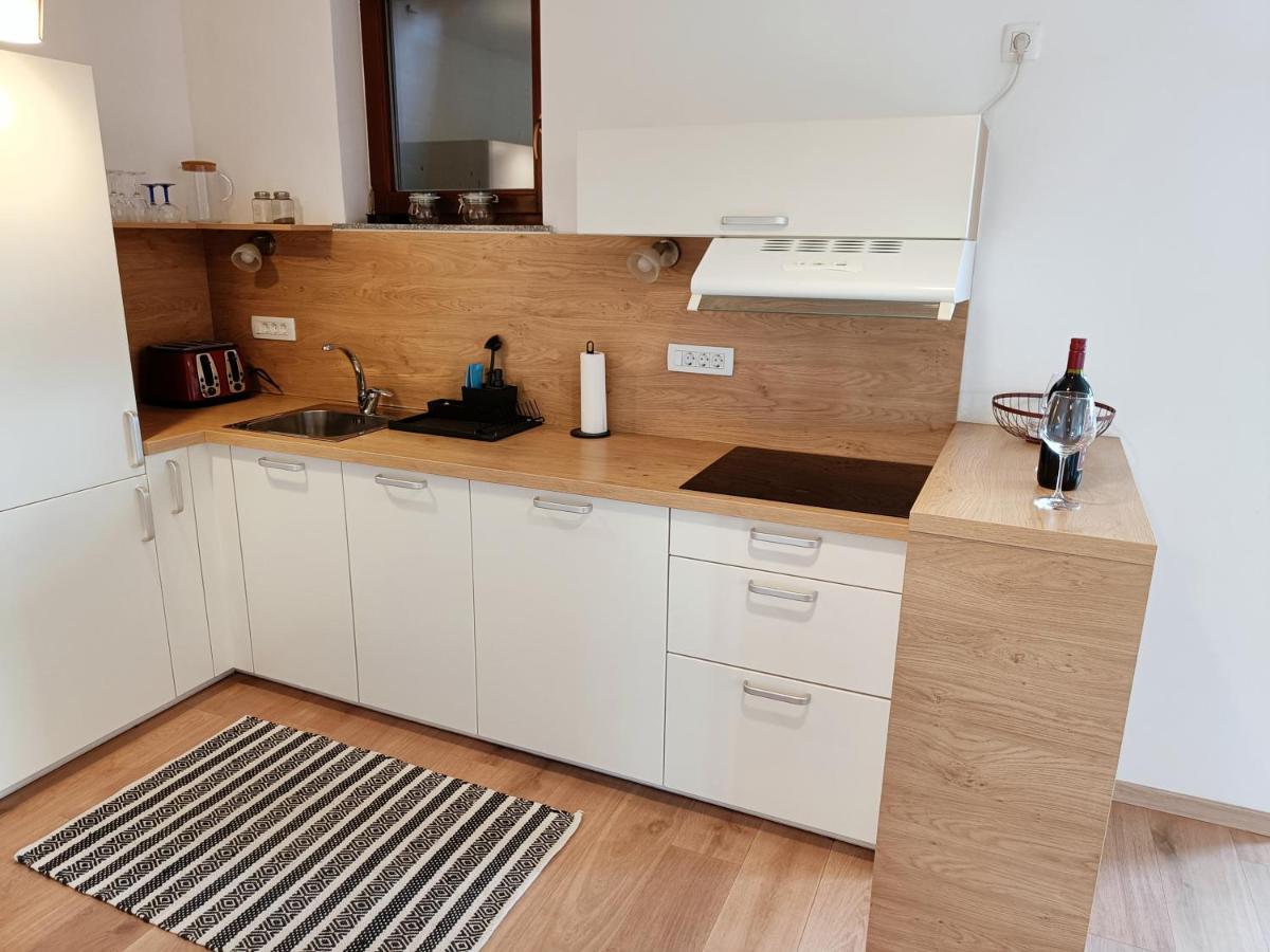 Green Apartment Cerknica Exteriér fotografie